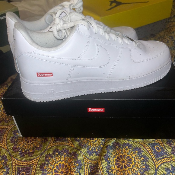 AIR FORCE 1 LOW SUPREME - Picture 7 of 9